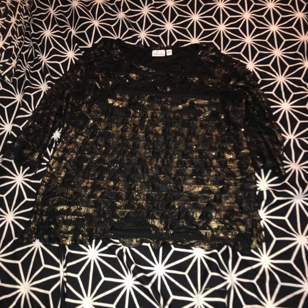 Good Quarter sleaved Top